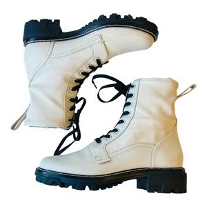 Rag & Bone Shiloh Combat Boots White Leather Black Lug Sole Women’s 39 (8.5–9)